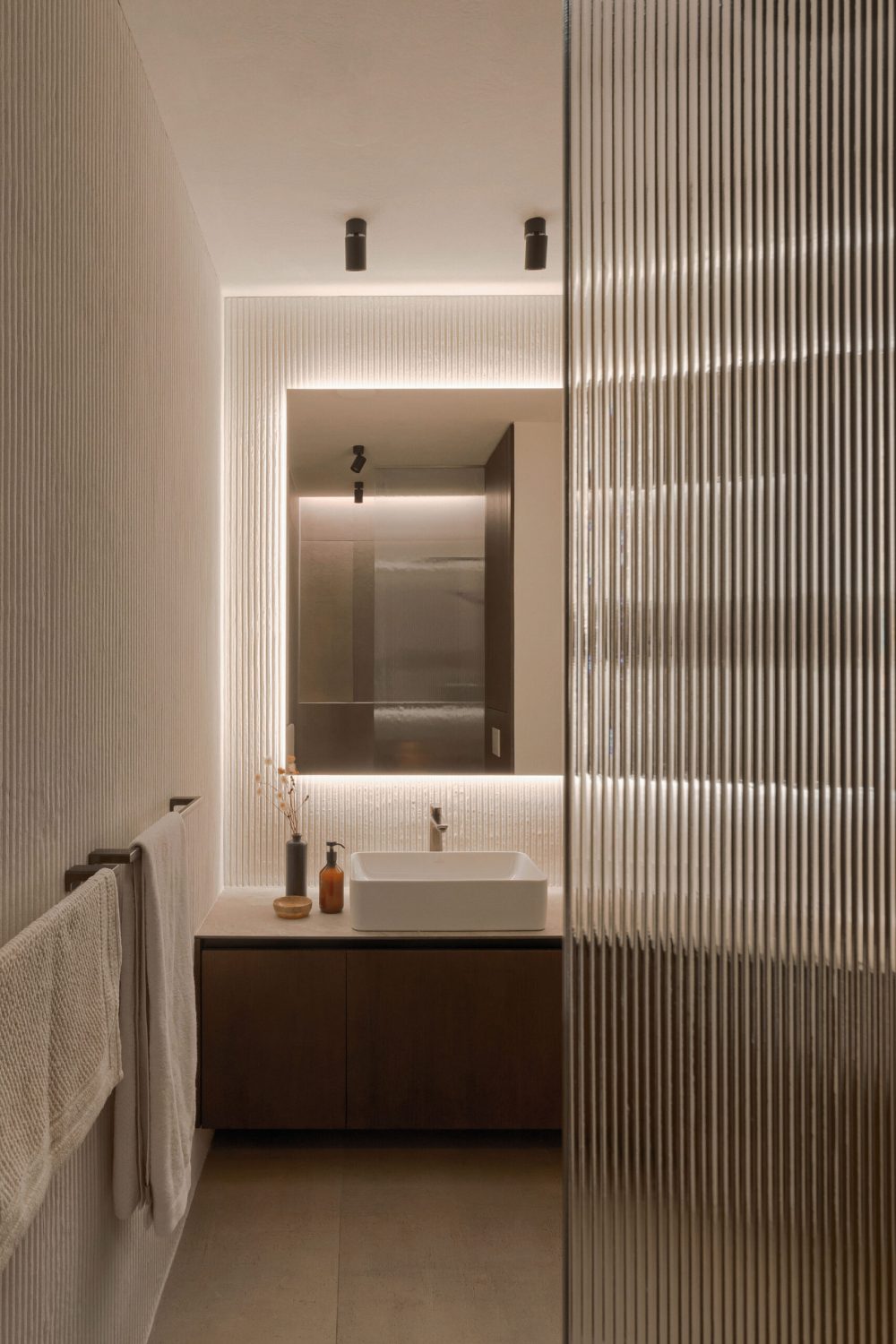 fotografė - Mona Avik