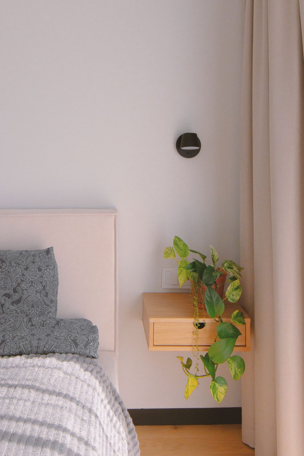 IKURES_oranzinis-kompaktisko-buto interjeras_085