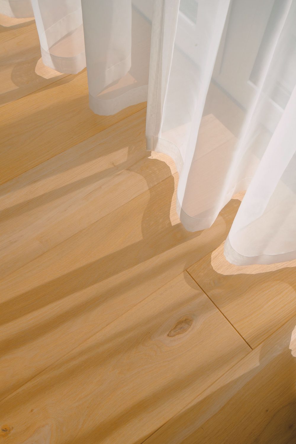 IKURES_oranzinis-kompaktisko-buto interjeras_112