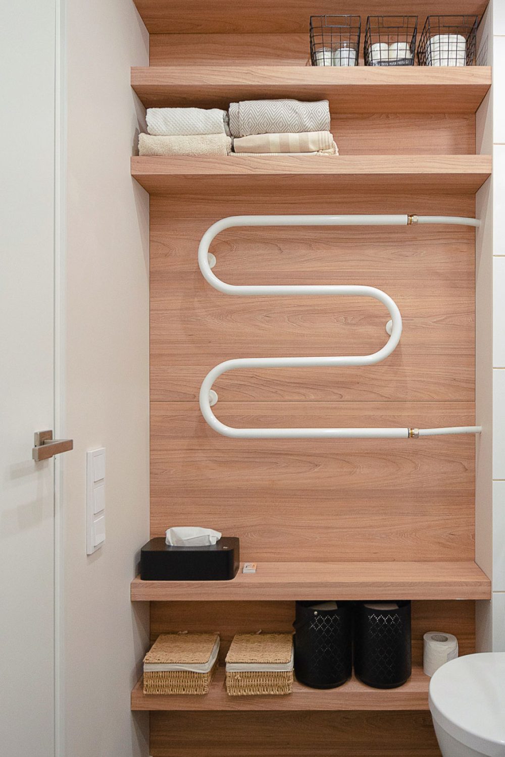 IKURES_rausvasis-butas_0158b