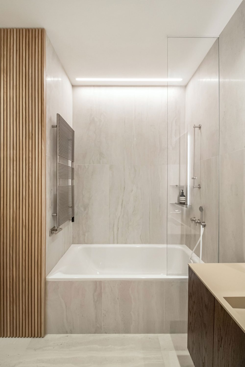 fotografė – Mona Avik