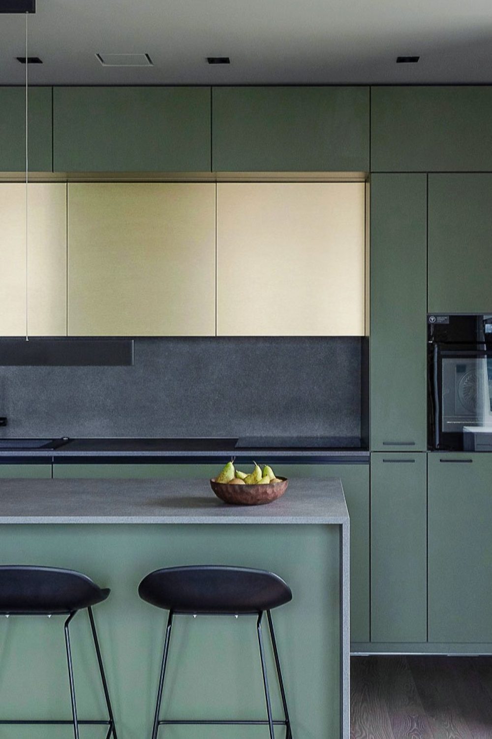 IKURES_zaliasis-butas_0146b