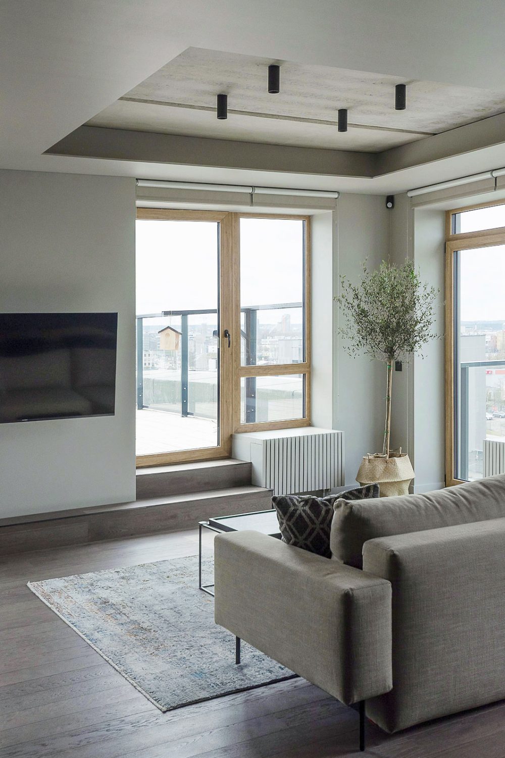 IKURES_zaliasis-butas_0210