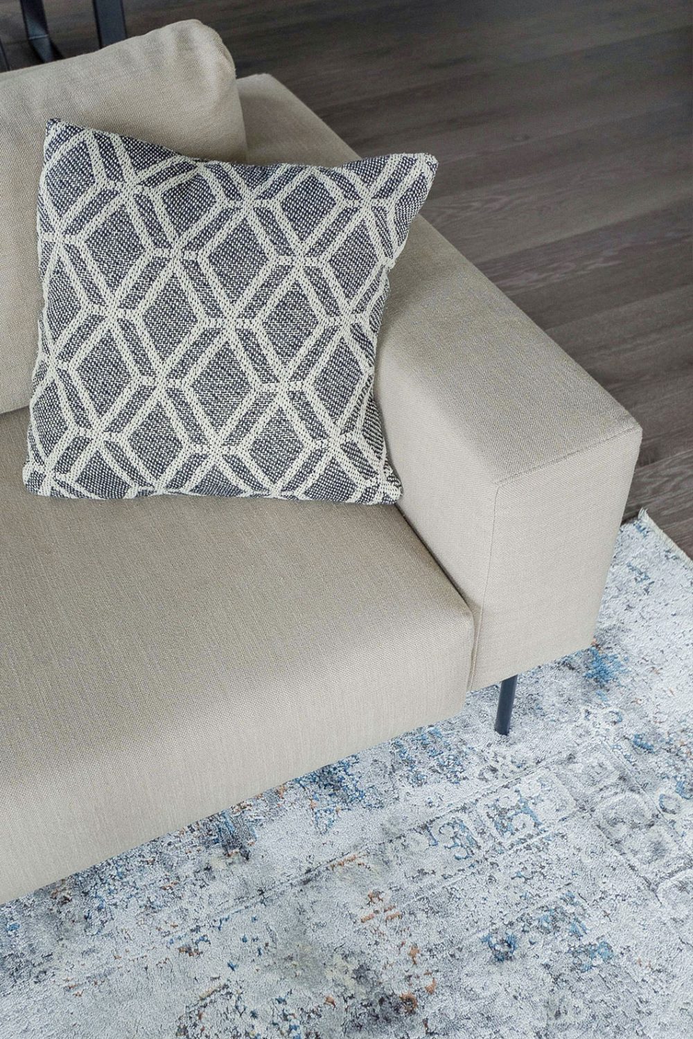 IKURES_zaliasis-butas_0254-2