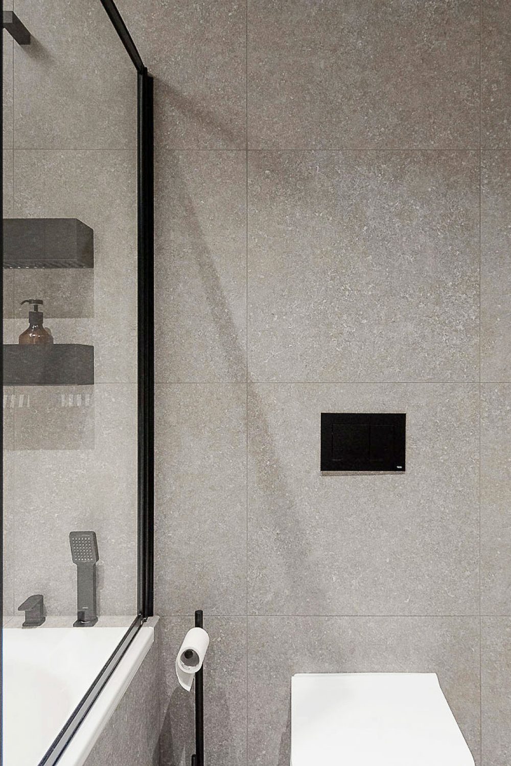 IKURES_zaliasis-butas_0310